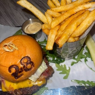 Barrel 28 Burger